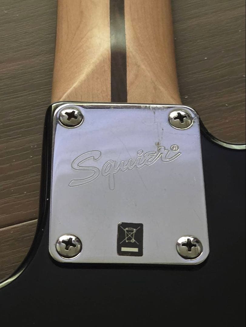 Squier スクワイヤー　エレキギター　アヴリルラヴィーン