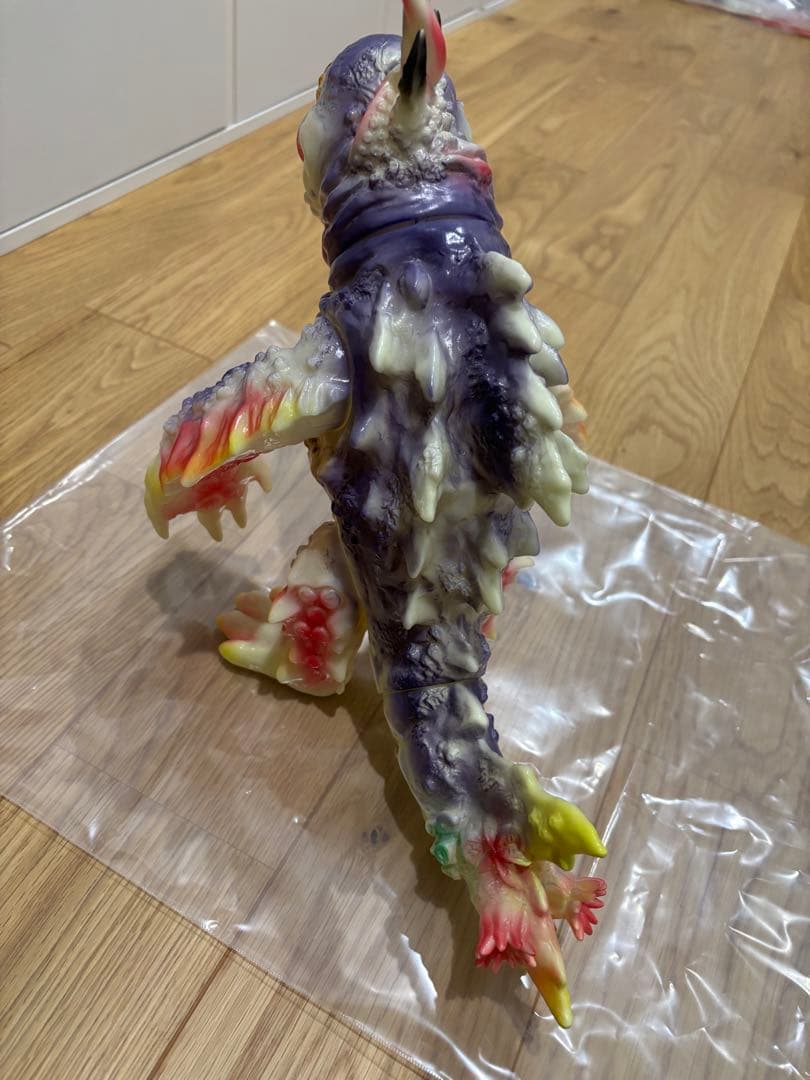 JETTURRE カイサンダー 蓄光成形 希少色 美品 約28㌢ ソフビ