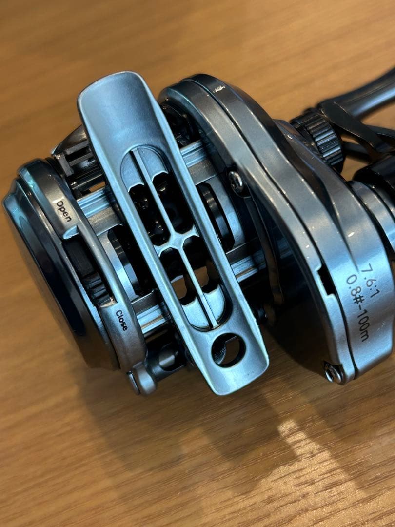 【1度使用】USOPP 右ベイトキャスティングリール 【LEYDUN】