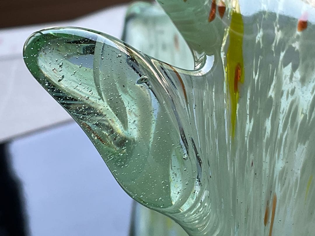 古い「美しい吹雪紋のガラスランプシェード」