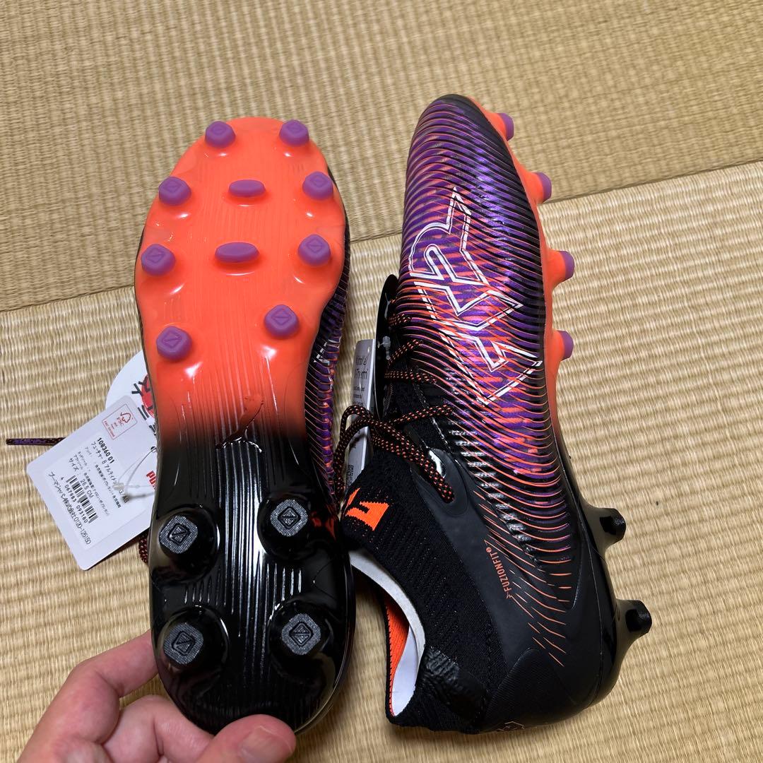 サッカーシューズ フューチャー8アルティメットHG/AG