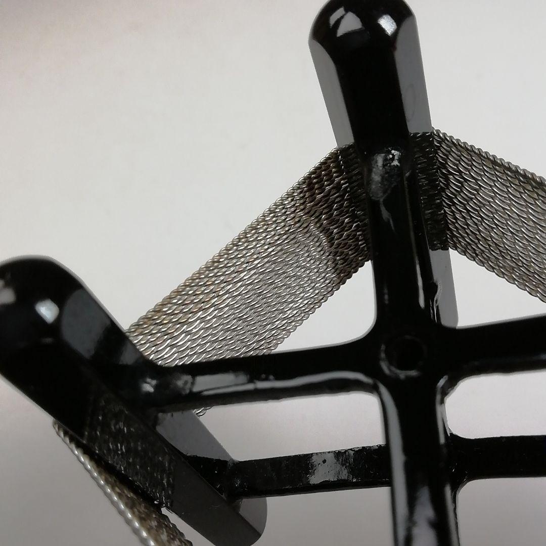 Ｔ９６３　蓋置　『黒漆　銀線糸巻』『井波慶州 作』　共箱　茶道具