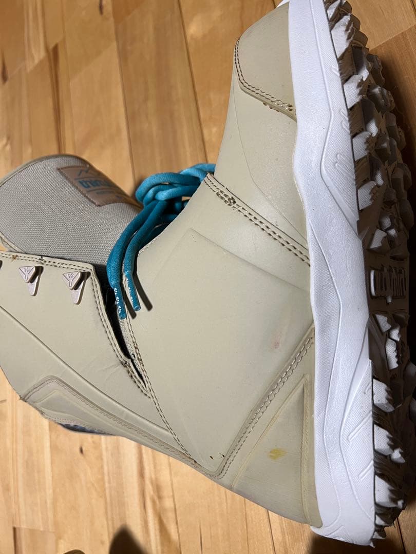 サーティツー　レディースブーツ25.0cm