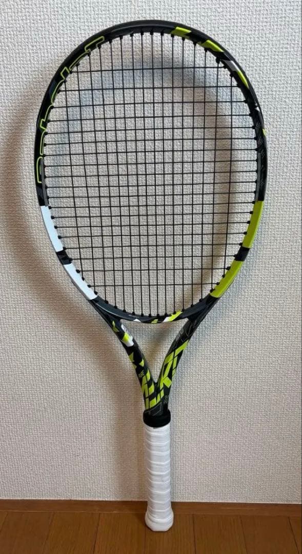美品　Babolat PURE AERO PLUS ピュアアエロプラスG2