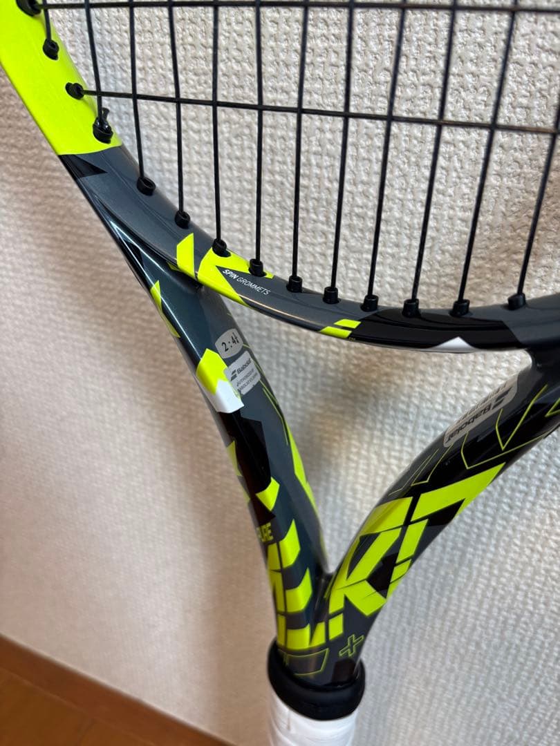 美品　Babolat PURE AERO PLUS ピュアアエロプラスG2