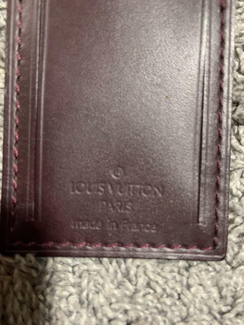 ルイ・ヴィトン ネームタグ ダークブラウン。未使用に近い美品です。