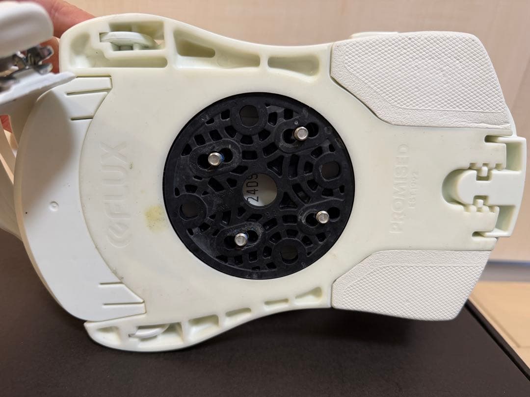 良品　フラックス　DS Mサイズ　ホワイト　メンズ　スノーボードバインディング