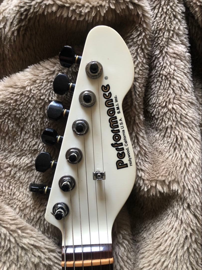 Performance エレキギター 品番不明