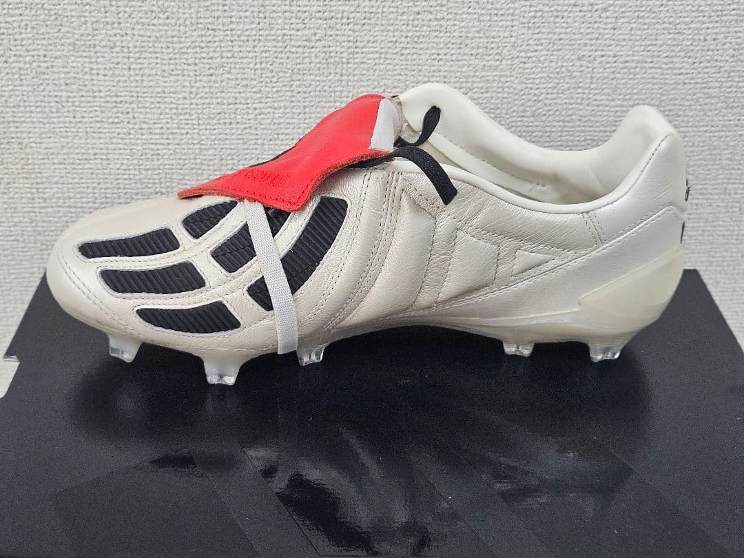 めむ アディダス プレデターマニア 復刻 26.0cm