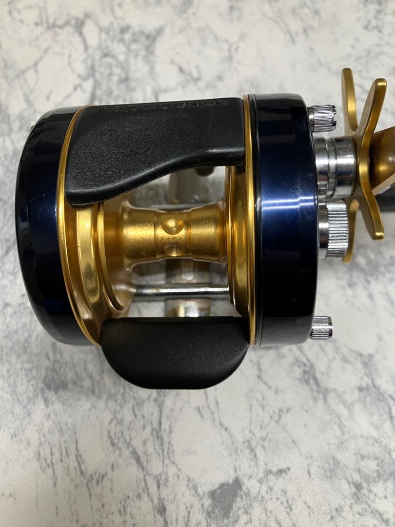 中古　アブガルシア　アンバサダー 5600C4 右用ベイトリール　ライギョ　バス