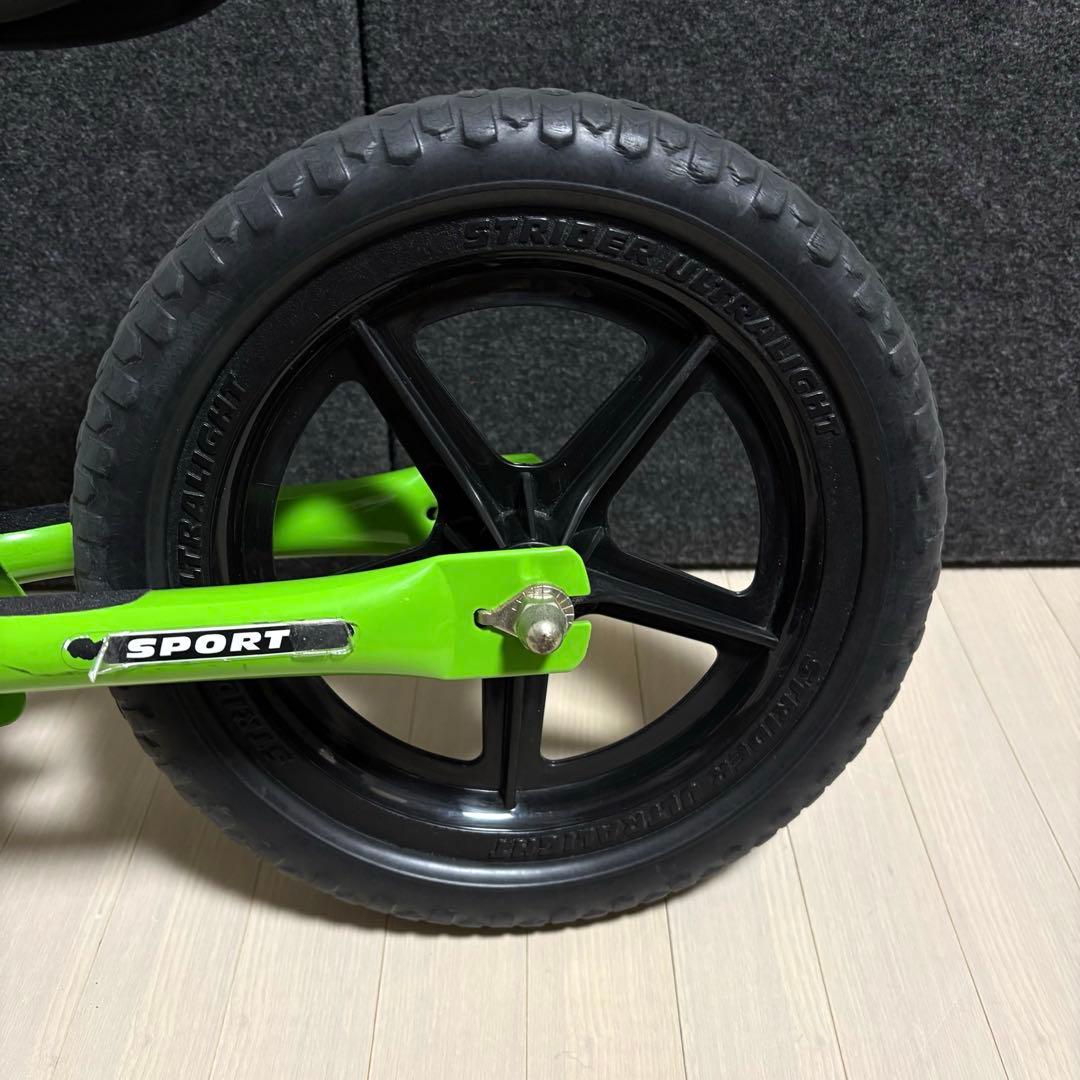 STRIDER ストライダー スポーツ　緑　キックバイク　バランスバイク