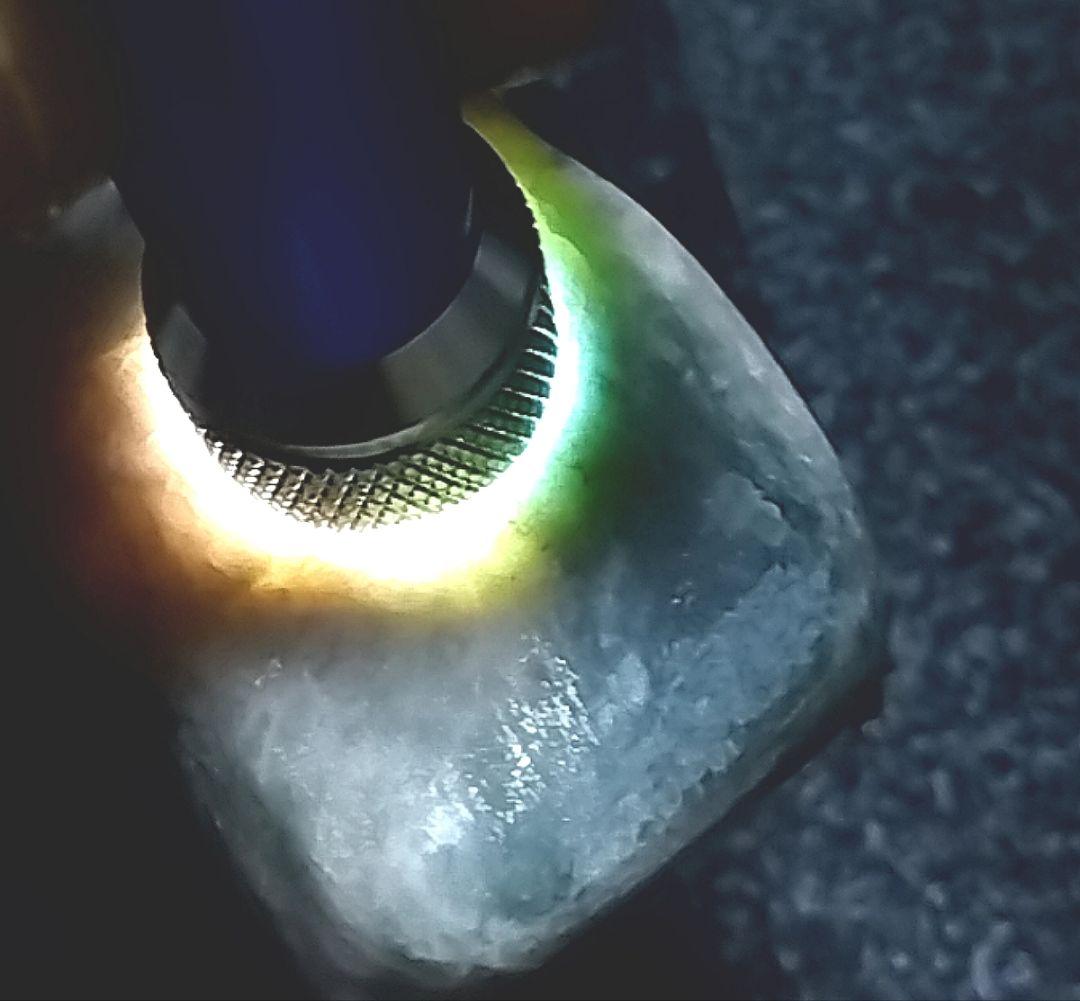 ★翡翠原石★糸魚川軟玉【姫川・転石磨き829ｇ】