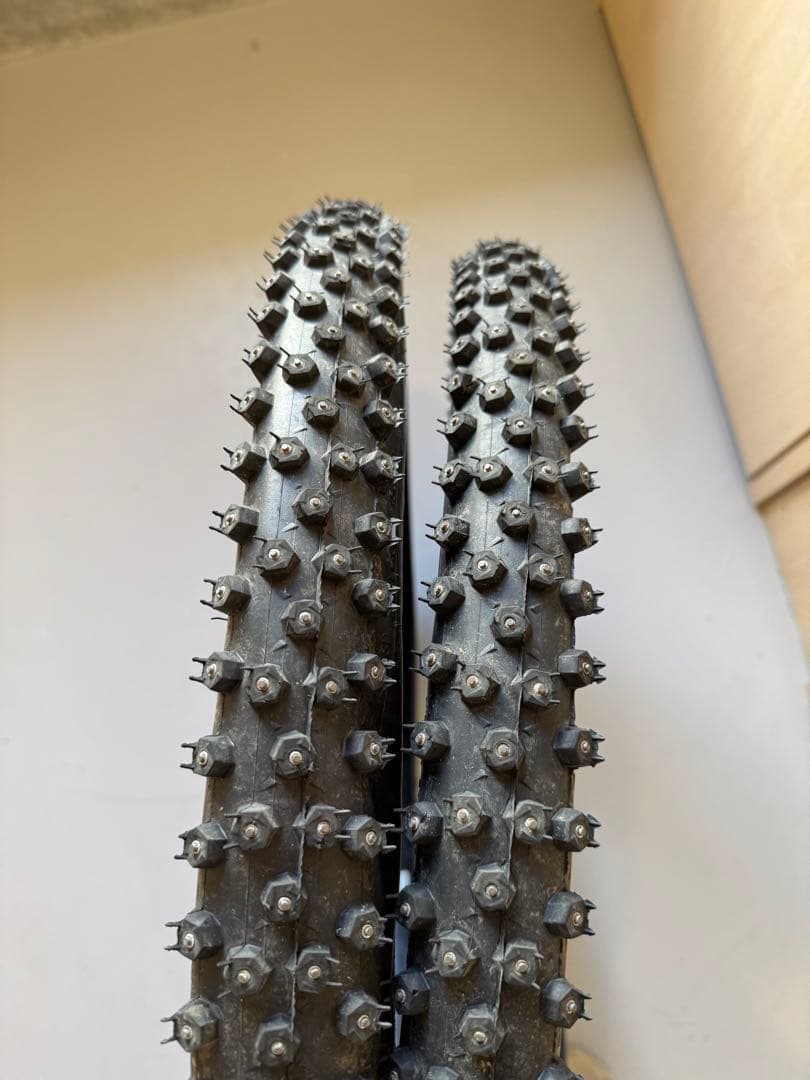 SCHWALBE ICE SPIKER PRO 26インチ　2本セット