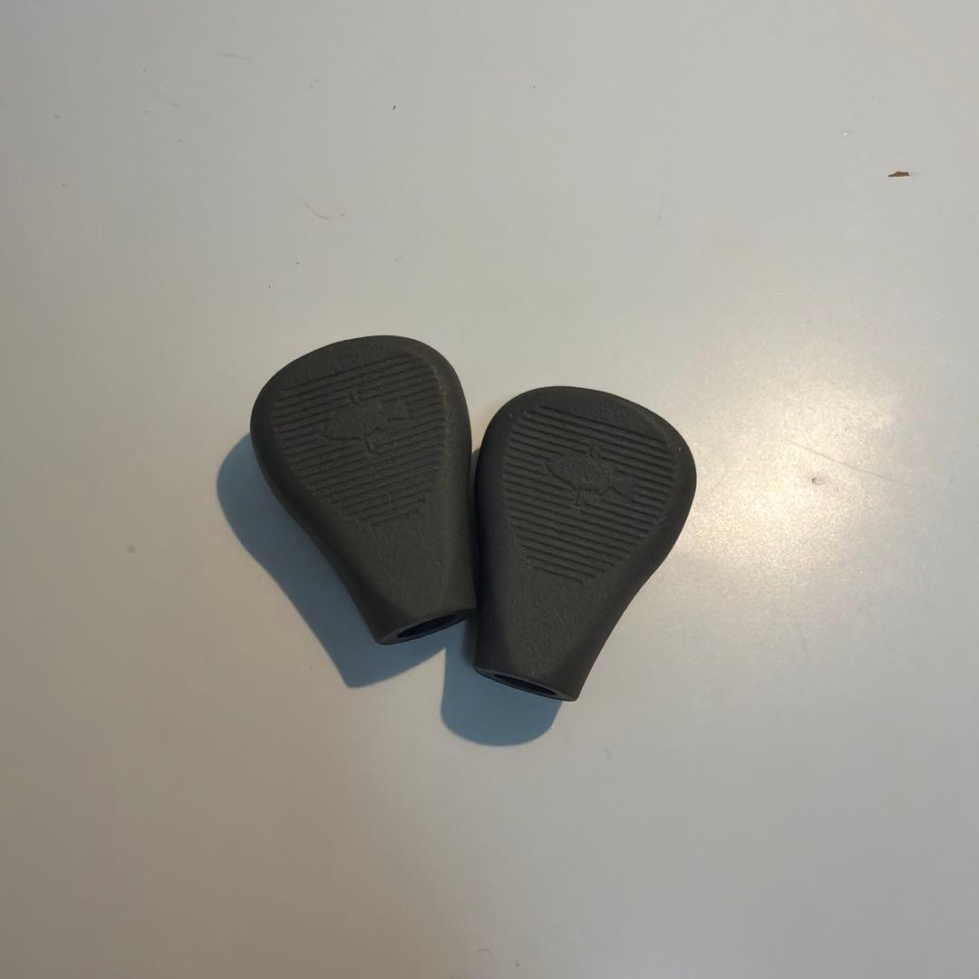 フラットノブ　グレー　美品　DRT