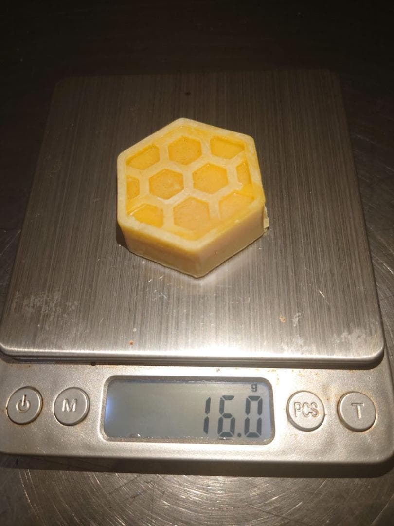 リピーター多数　国産百花蜜 梅酒瓶入り　おまけ付き　生産者価格で大放出