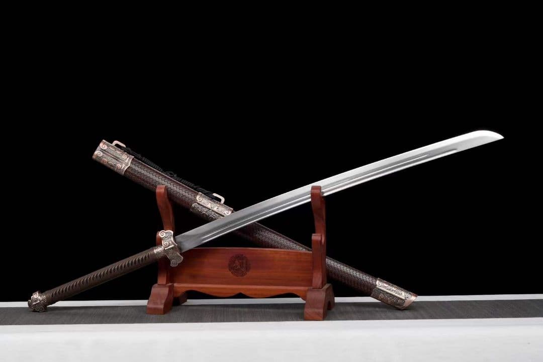 『刺繍春刀——秋魚』 古兵器 武具　刀装具　日本刀　模造刀 居合刀 長尺