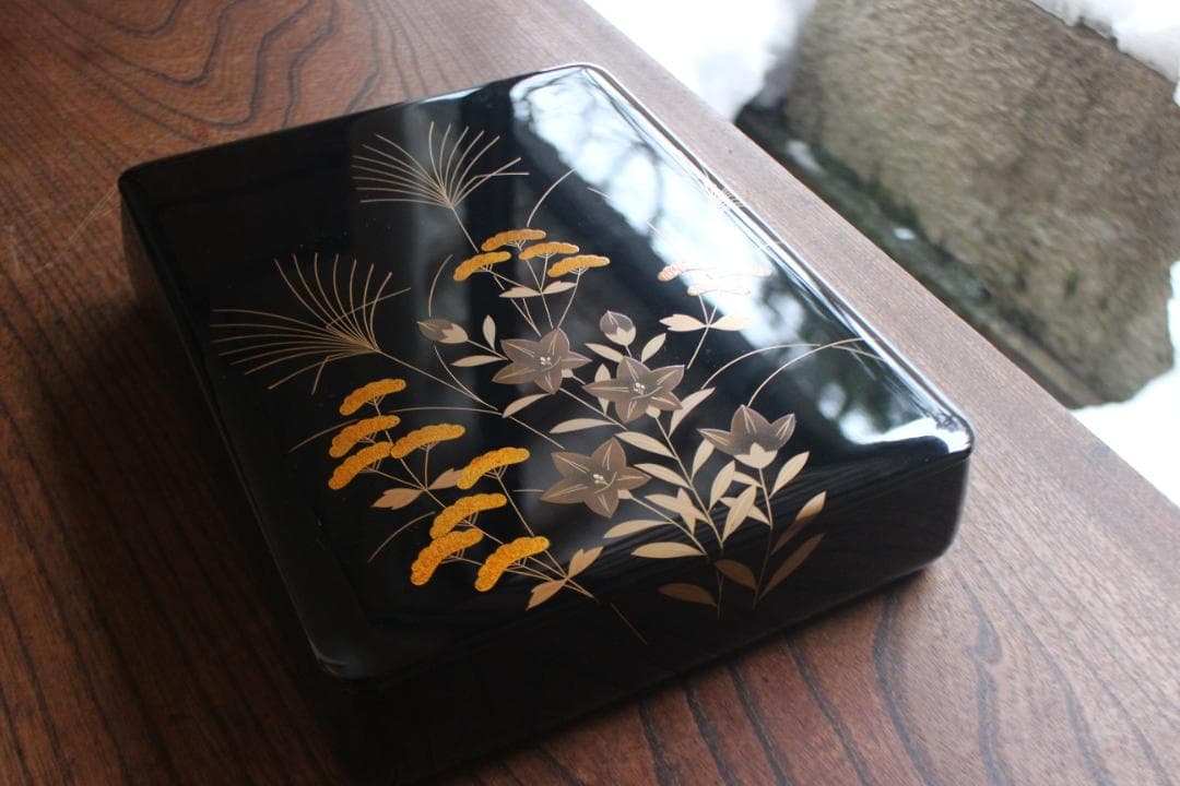 デッドストック！上質黒漆に極上秋草蒔絵の美しい文箱（検京塗輪島塗蒔絵沈金小箱