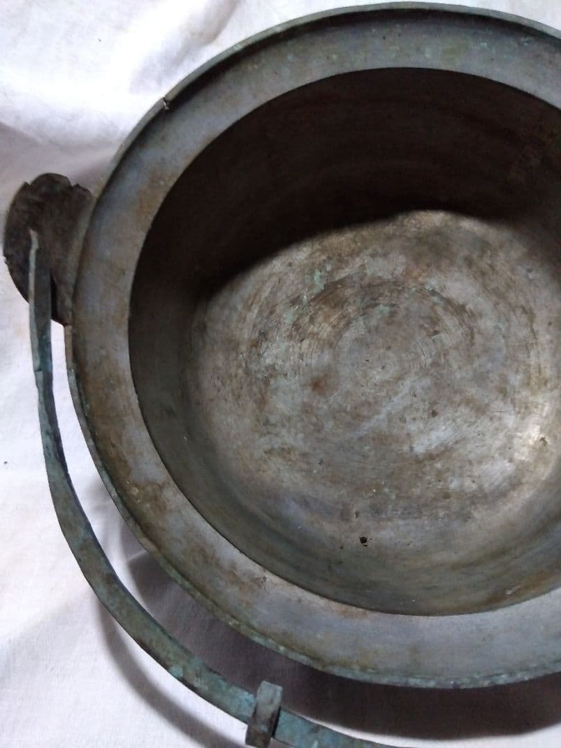 ♪古い真鍮製の鍋　32㌢