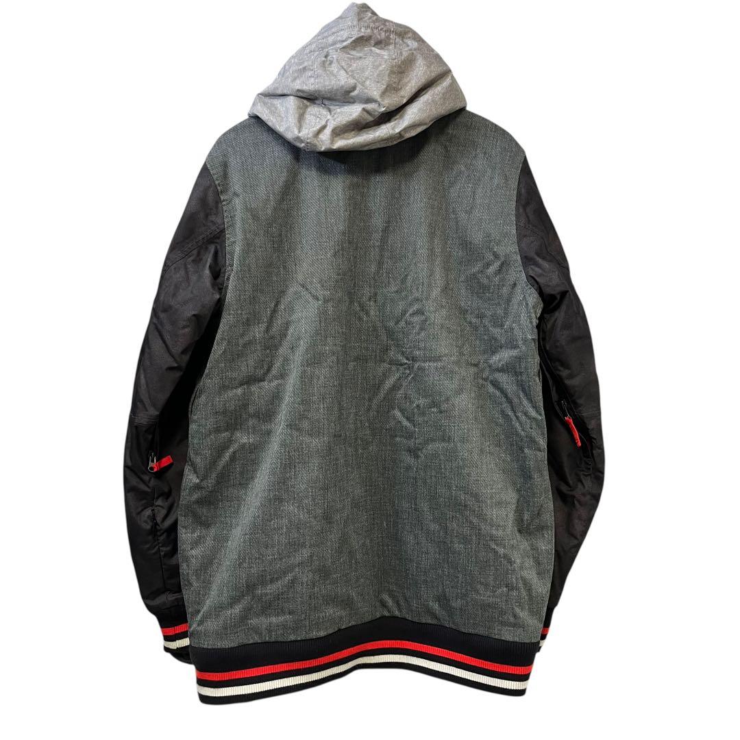 美品　ナイキ　NIKE スノーボードジャケット S-P-CH 10K