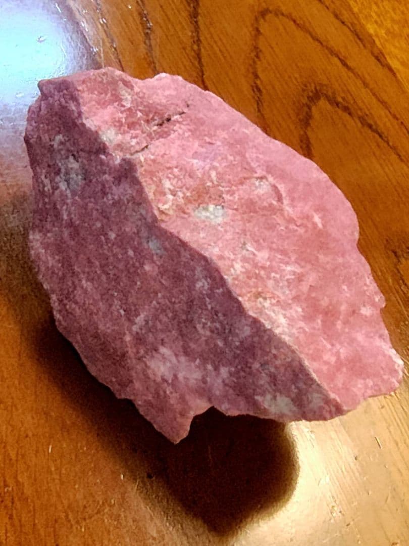 桃廉石(チューライト)原石