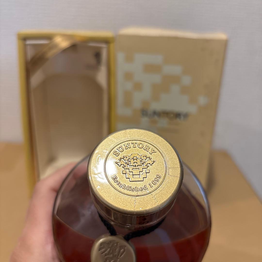 サントリーウイスキー響　裏ゴールドラベル　箱付き　未開封（27）