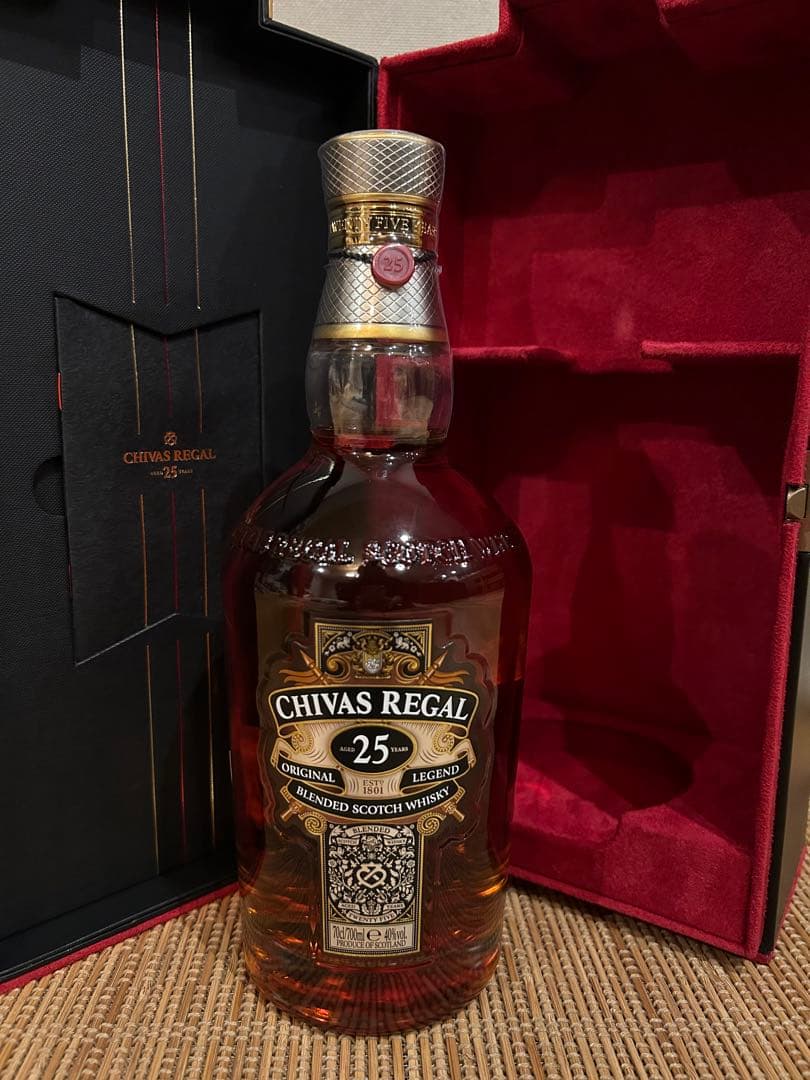 CHIVAS REGAL 25年 ブレンデッドスコッチウイスキー