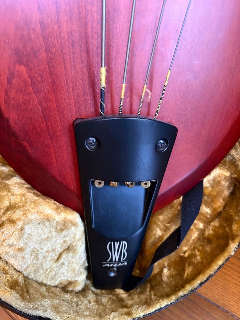 現状品　アップライトベース　Aria