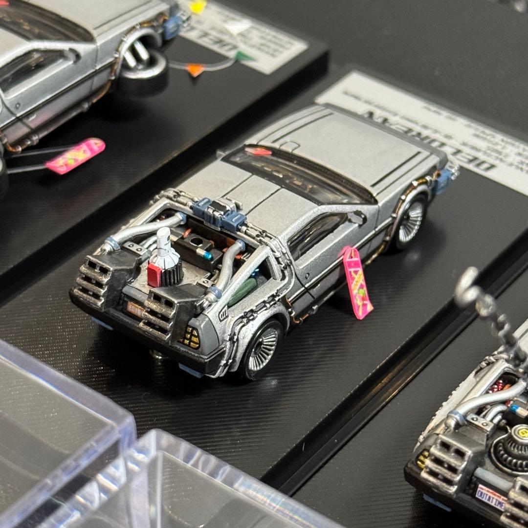 キャラウィール デロリアン Ⅰ、Ⅱ、Ⅲカスタム品 & ケース Brahim