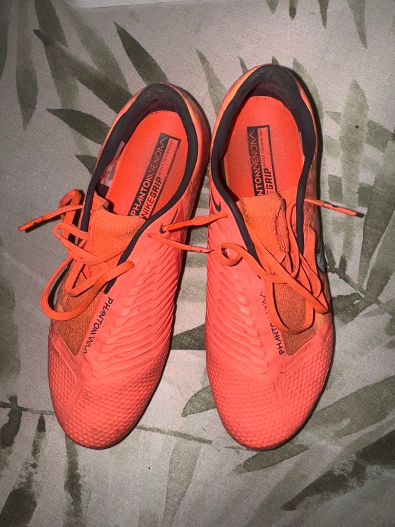 ナイキファントムヴェノム　スパイク　26センチ