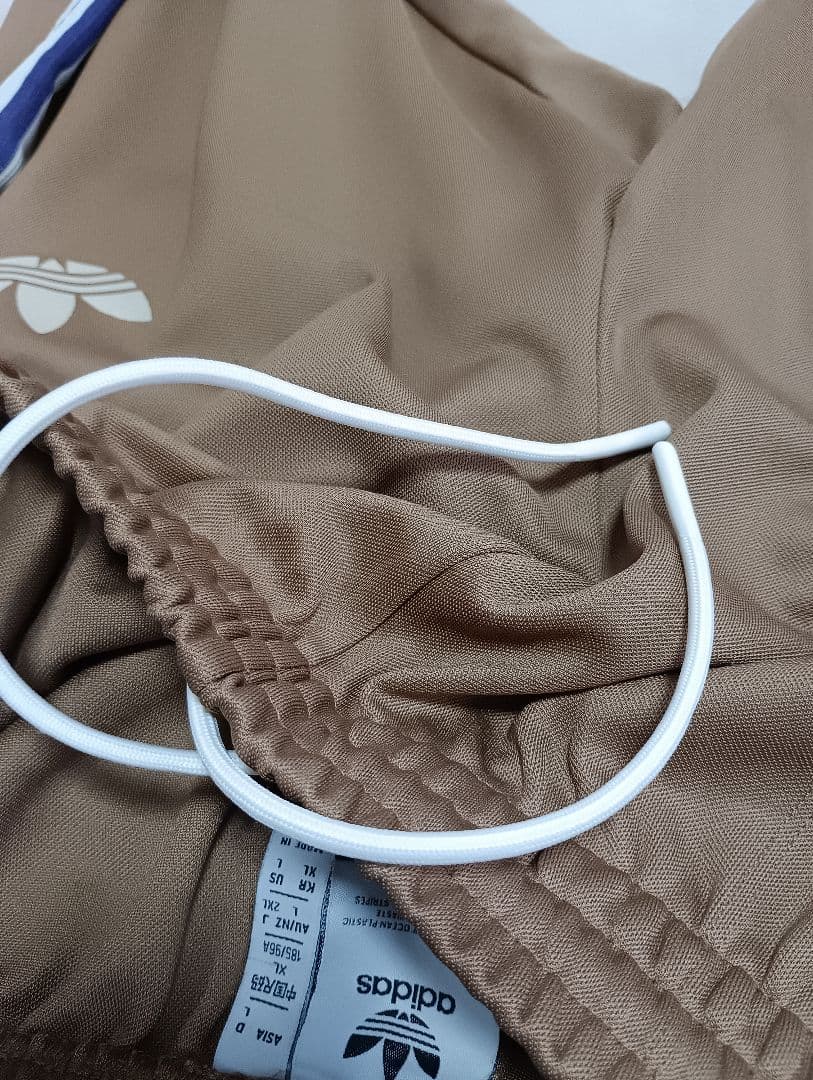 adidas 美品 adicolor heritage IB3430 2XL