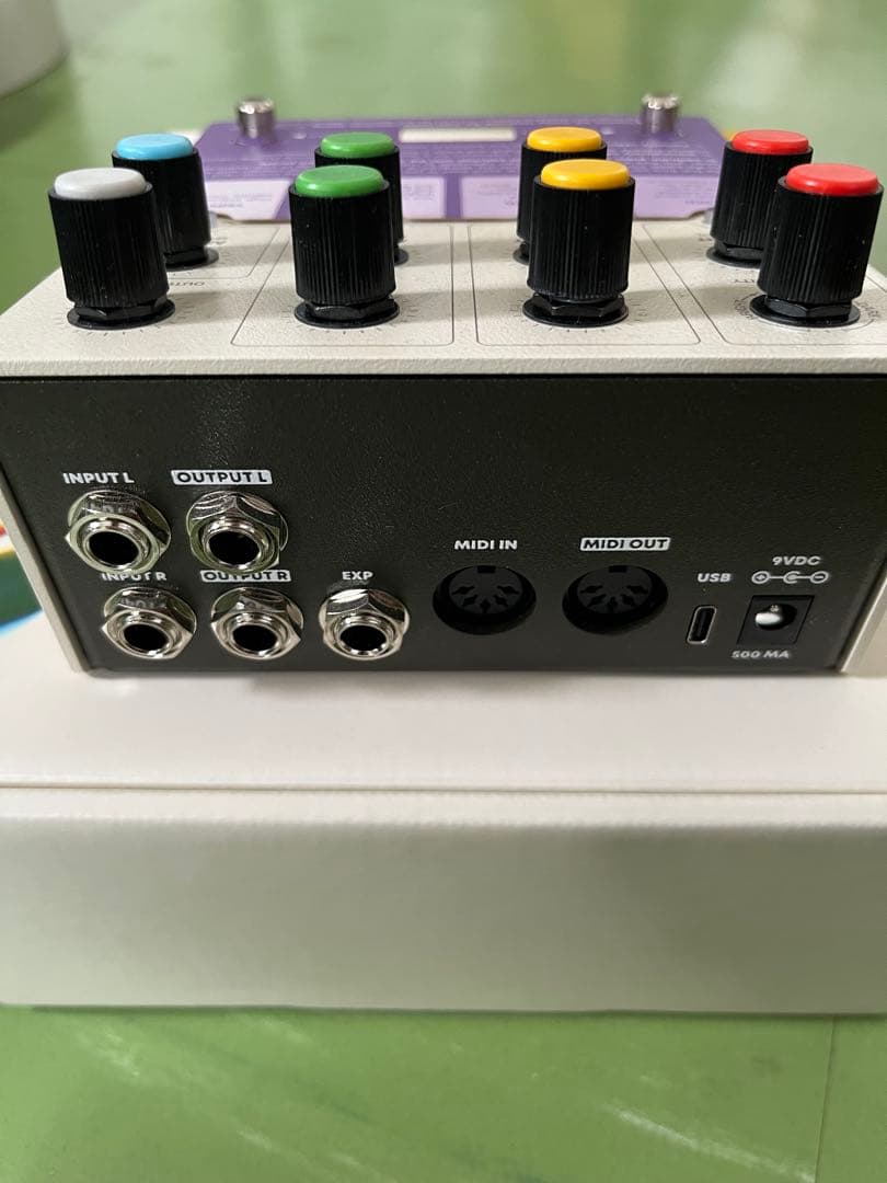 Chroma Console Hologram ほぼ新品