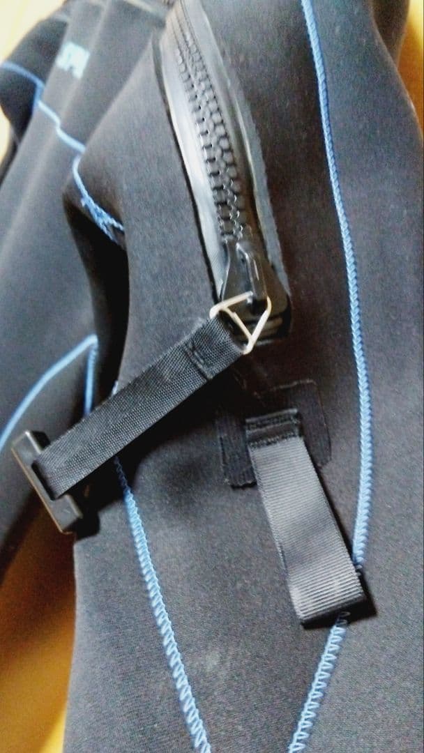 Bewetドライスーツ背面ジッパー メンズ ML相当（中古） 黒/青