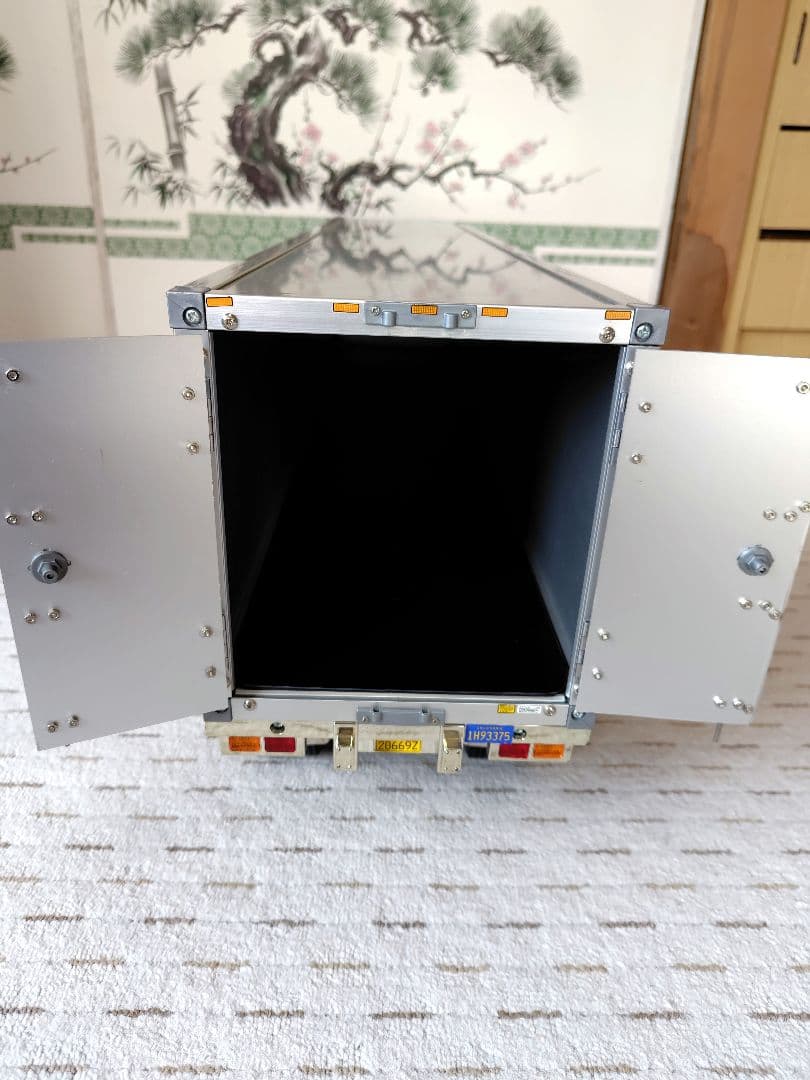 タミヤ　トレーラー1/14パネルバンセミトレーラー