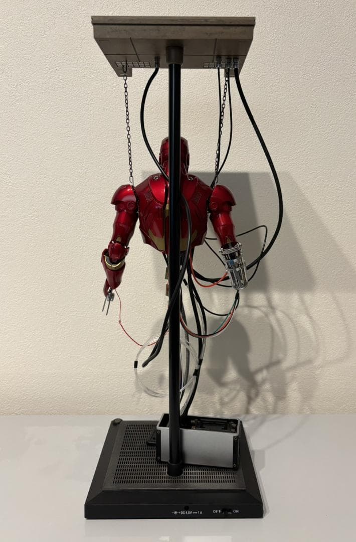 ホットトイズ 1/6スケール アイアンマン・マーク３（チューンアップ版）