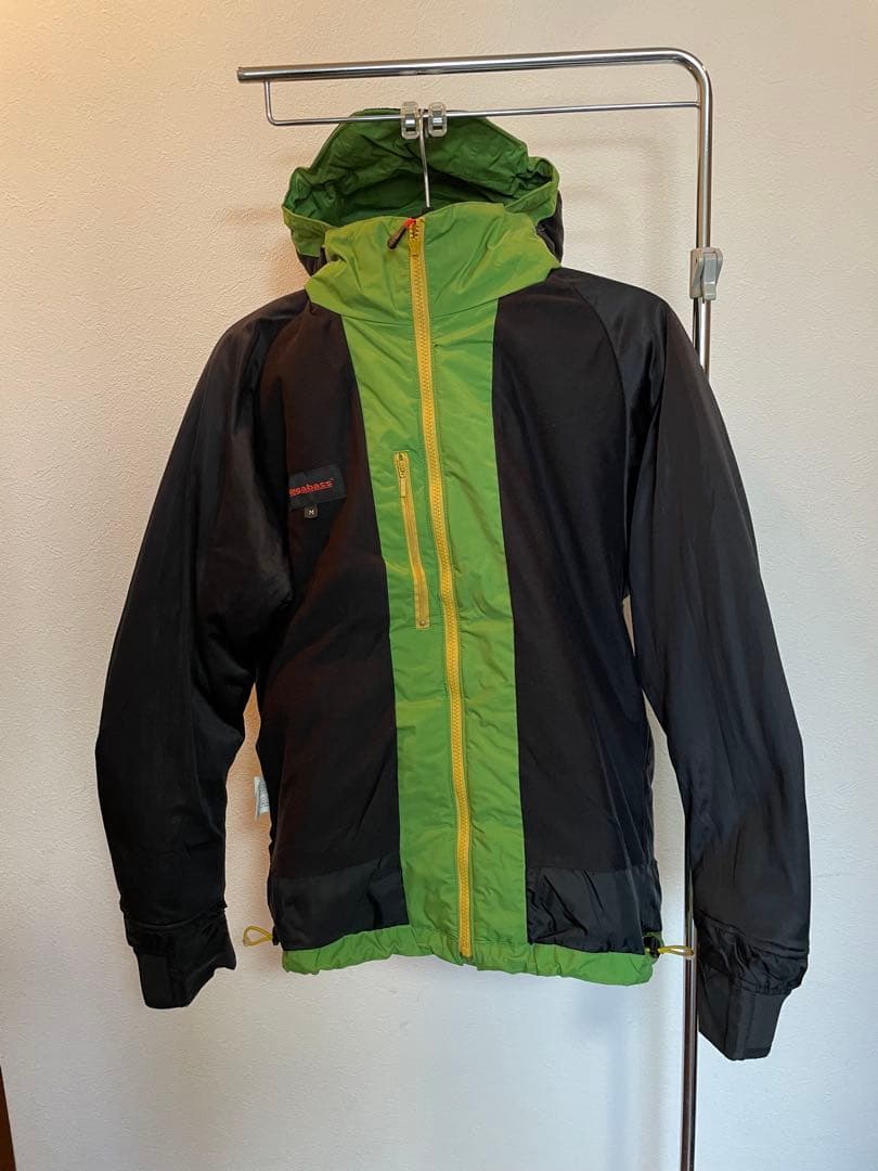 美品　メガバス　サーモスーツ、キャップのセット