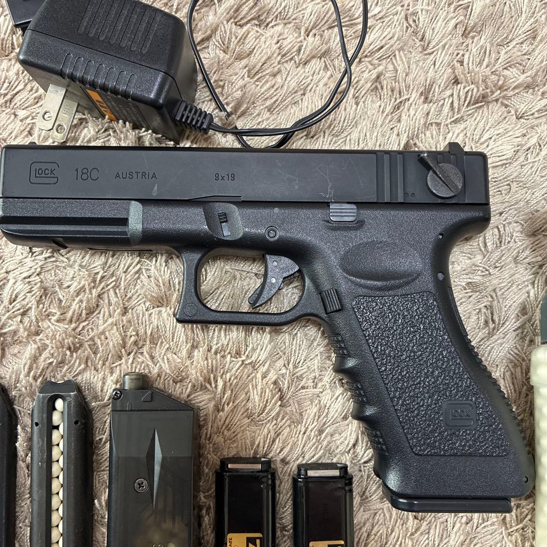 Glock 18C 電動ガン バッテリー付き