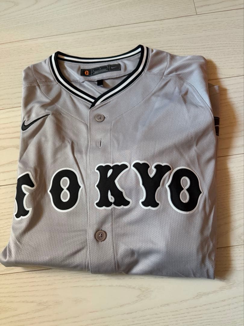 読売巨人　2024ティファニーコラボレプリカユニフォーム　ナイキ　岡本和真