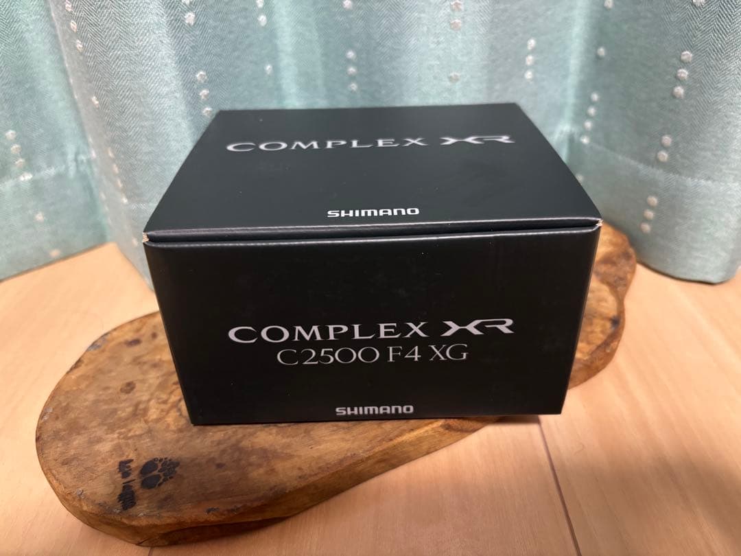 シマノ　２５コンプレックスＸＲ　Ｃ２５００Ｆ４　ＸＧ　ＳＨＩＭＡＮＯ