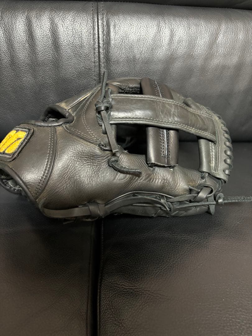 ミズノプロ　硬式内野手用グラブ