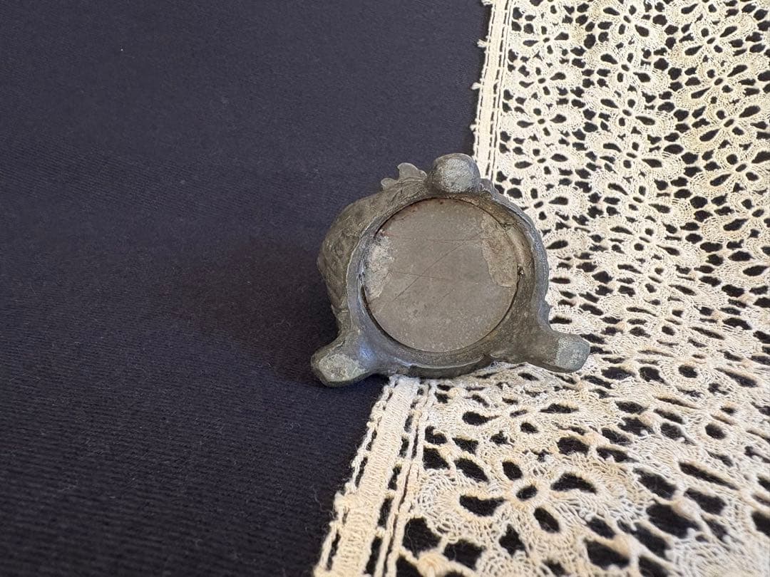 エタン ロカイユ装飾 猫脚 小さな花瓶 インク入れ フランス アンティーク