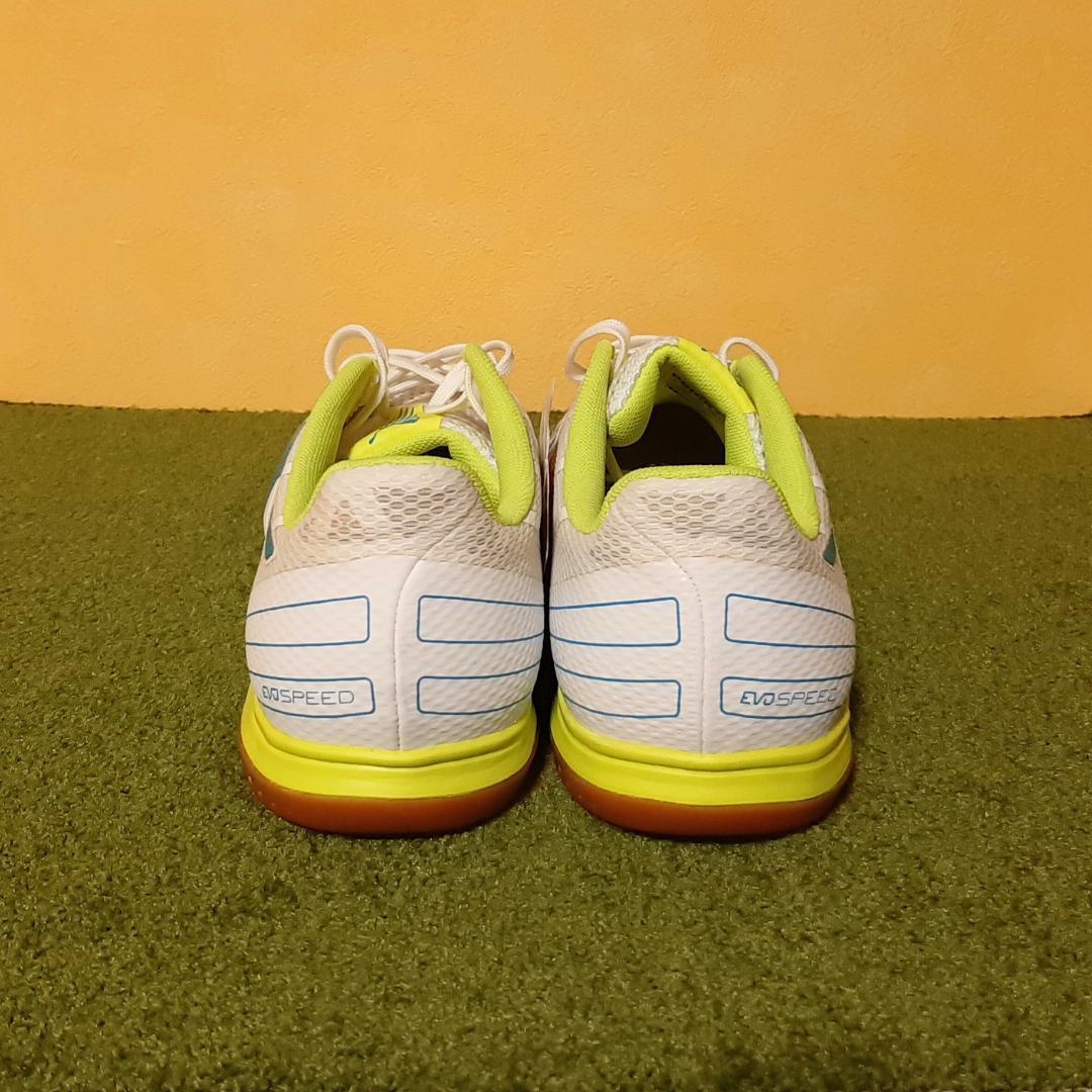 新品 フットサルシューズ プーマ エヴォスピード サラ 廃盤 レア 28.0cm