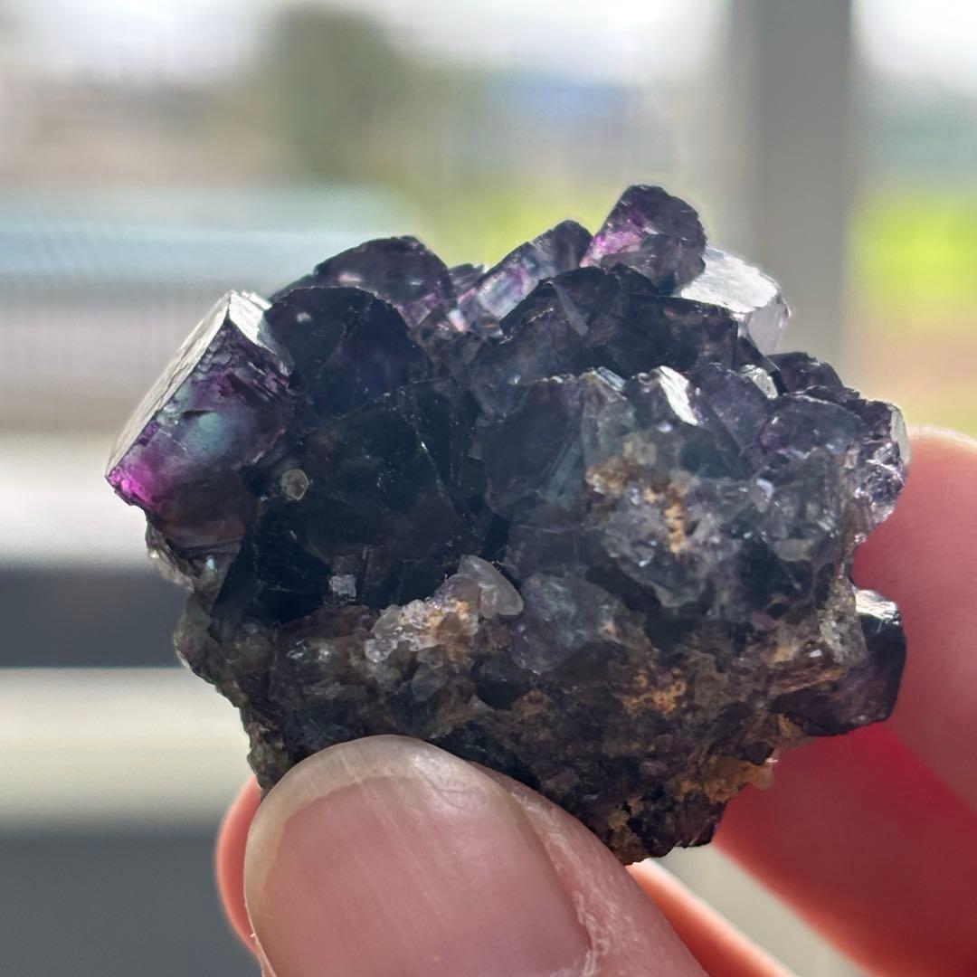 ナミビア　オコルス　ブルー　パープル　グリーン　フローライト　原石　鉱物標本