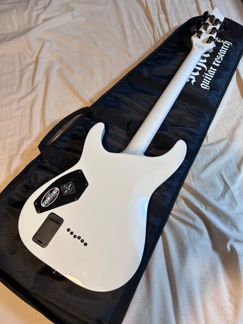 ギター SCHECTER HELLRAISER C-1 WHT