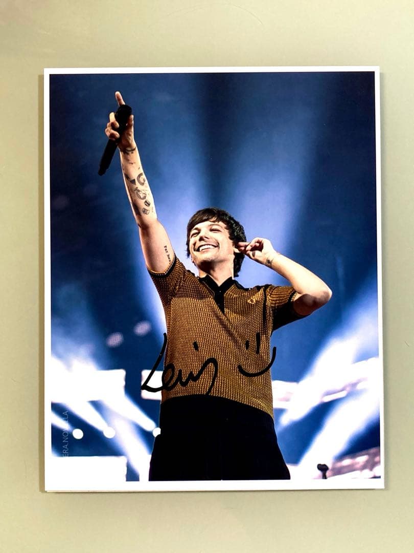 ルイ・トムリンソン直筆サイン入り超大型写真…Louis Tomlinson…