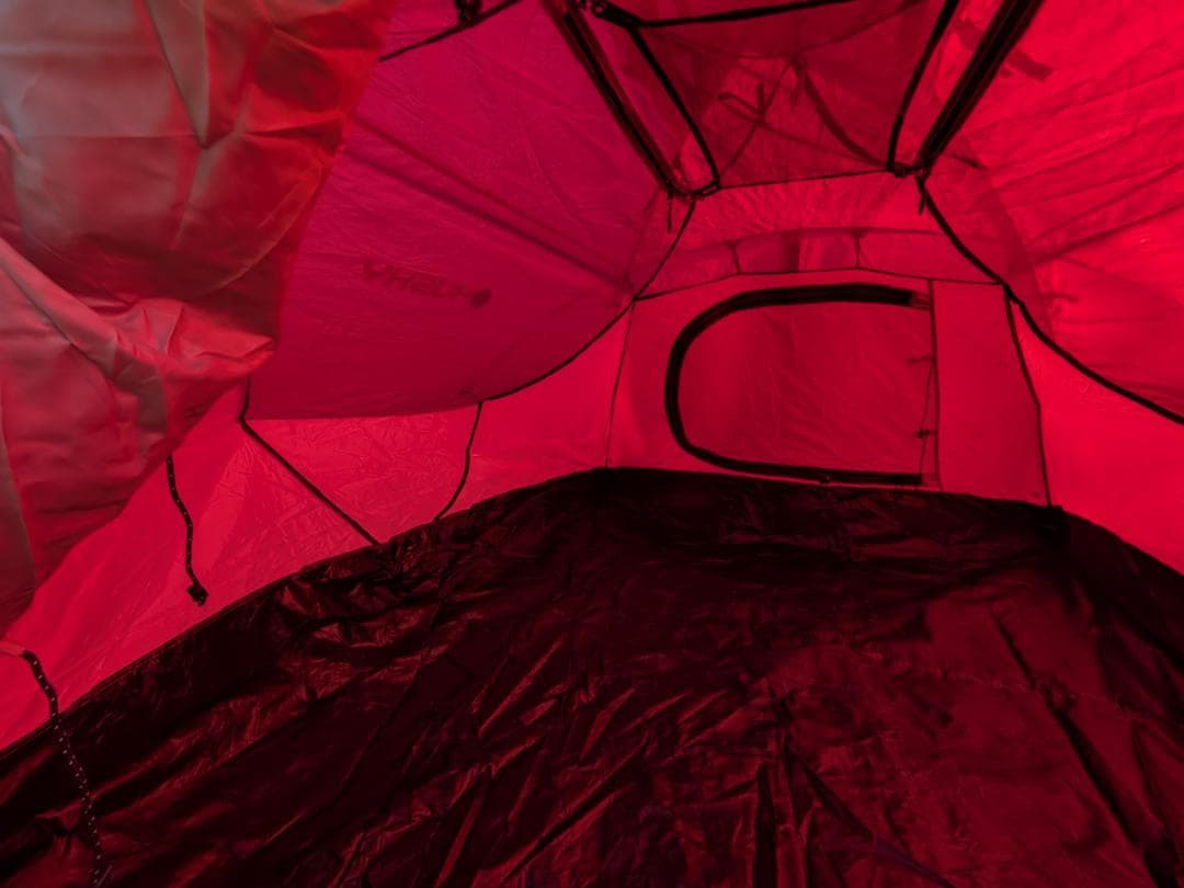 Husky(ハスキー)のドームテント「Fighter（ファイター）」