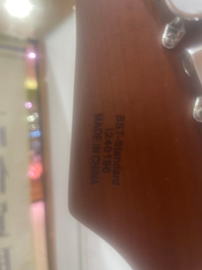 新品未使用BUSKER'S エレキギター ホワイト ストラトキャスタータイプ