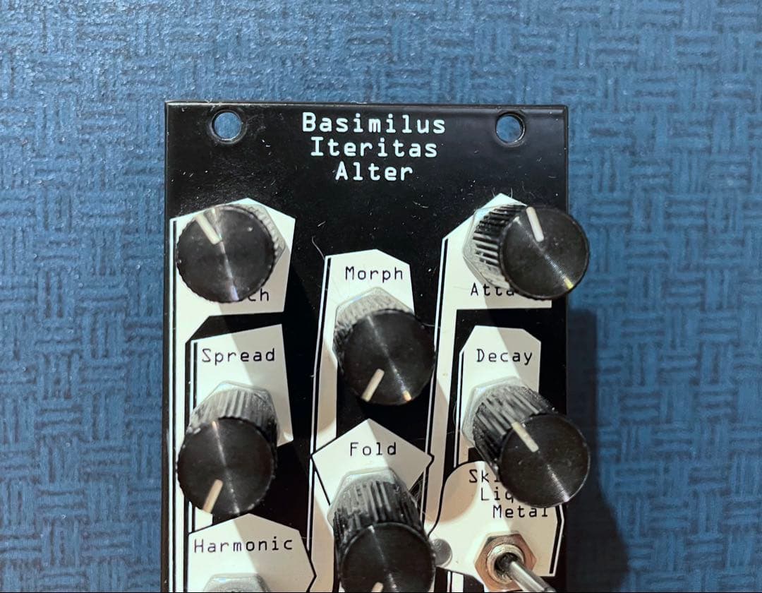Basimilus Iteritas Alter ユーロラック モジュラーシンセ
