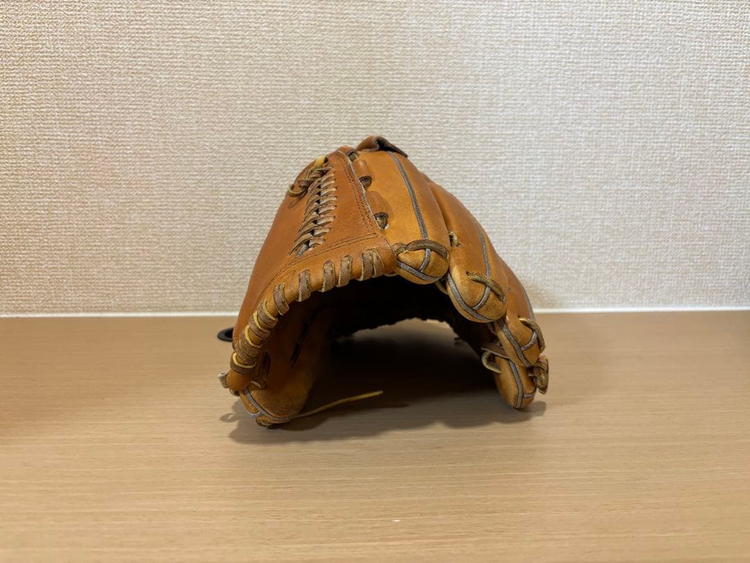 アンダーアーマー　投手用　硬式グローブ