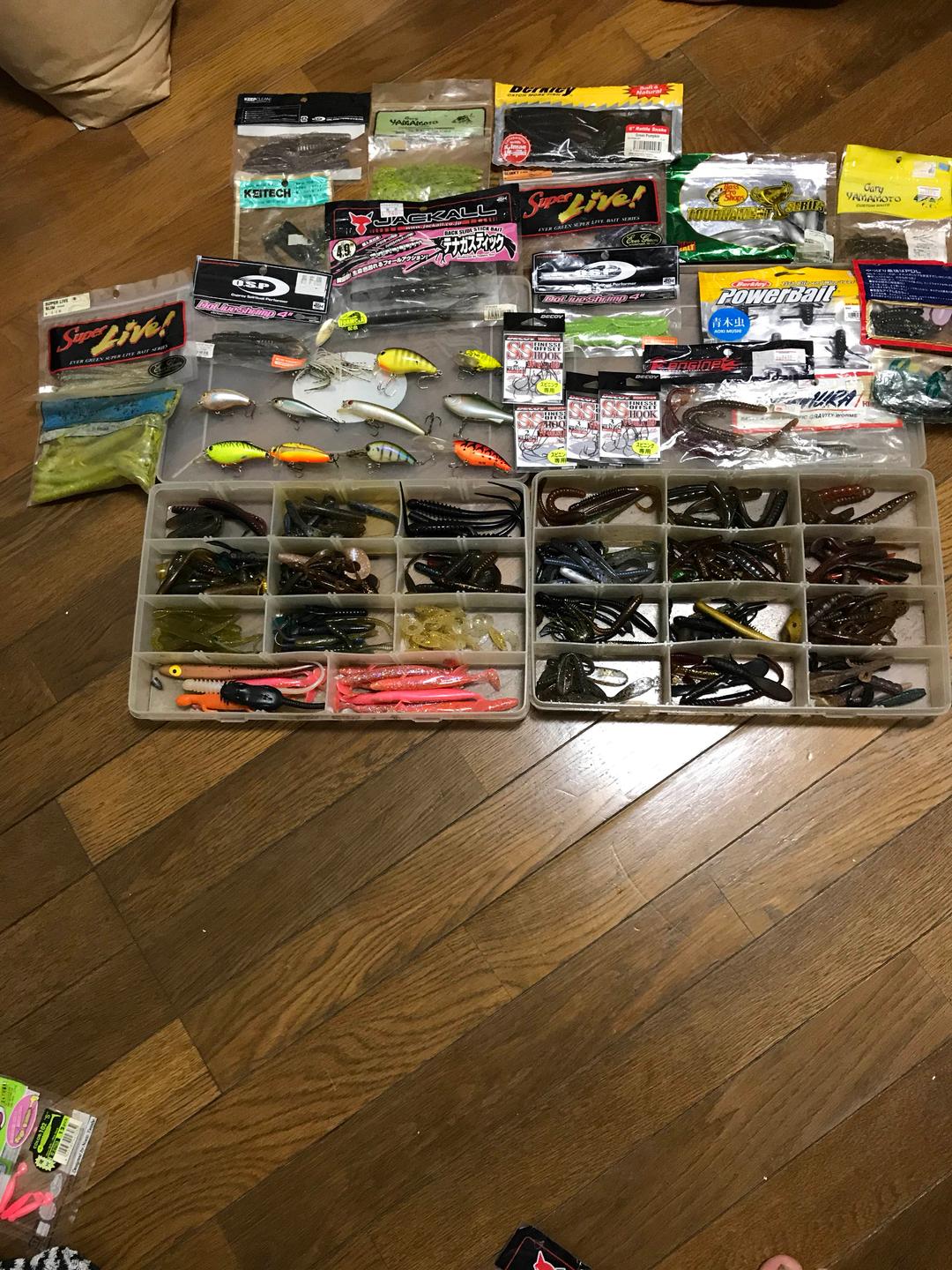 ワーム、ルアー、針、まとめ売り！