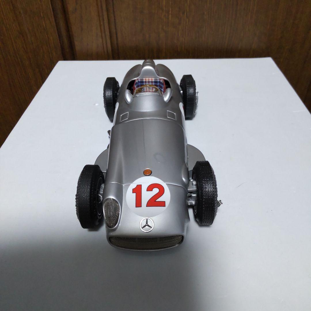メルセデス・ベンツ W196 シルバーアロー モノポスト 1/18 シーエムシー